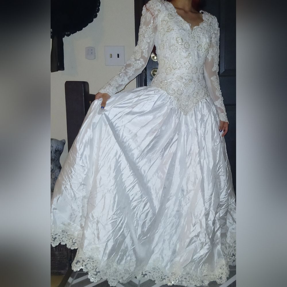 Mon Cheri White Laced Wedding Dress